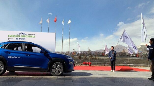 Le Hyundai Kona sera le premier véhicule électrique à franchir le mont Everest